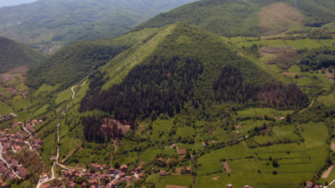 Piramidy w Bośni